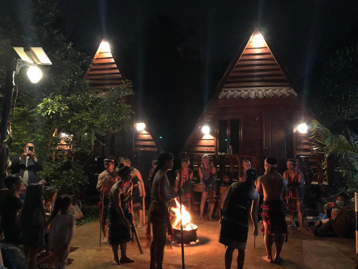 Mondulkiri Pizza Bungalows Sen Monorom Exterior foto